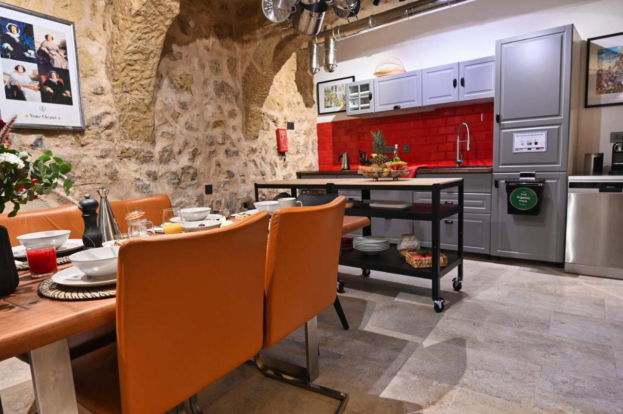 Il-Kastell - Not Only For Royals Hotel Victoria Bagian luar foto